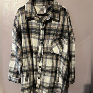 Zenana Outfitters 3X Beige and Black Plaid Shacket